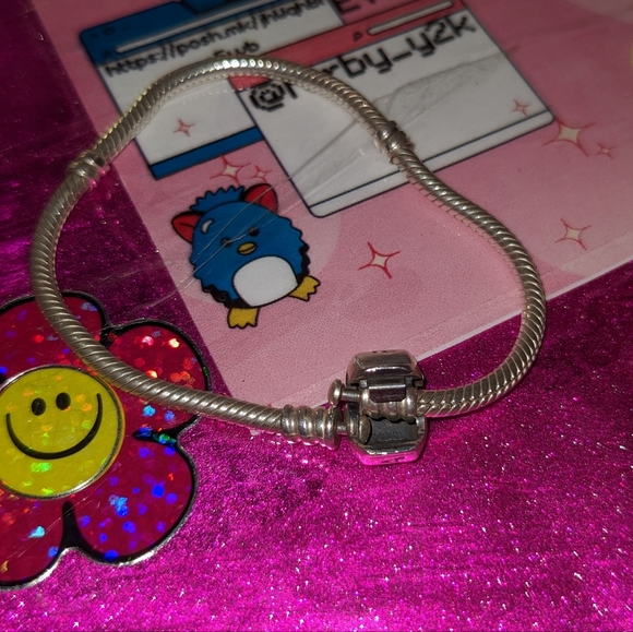 Pandora Moments Bracelet - Picture 1 of 4